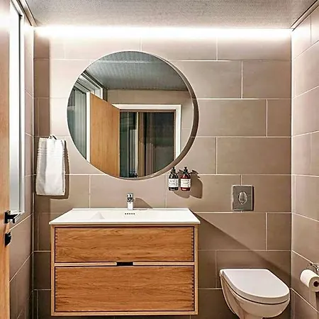 A Place To Hotell